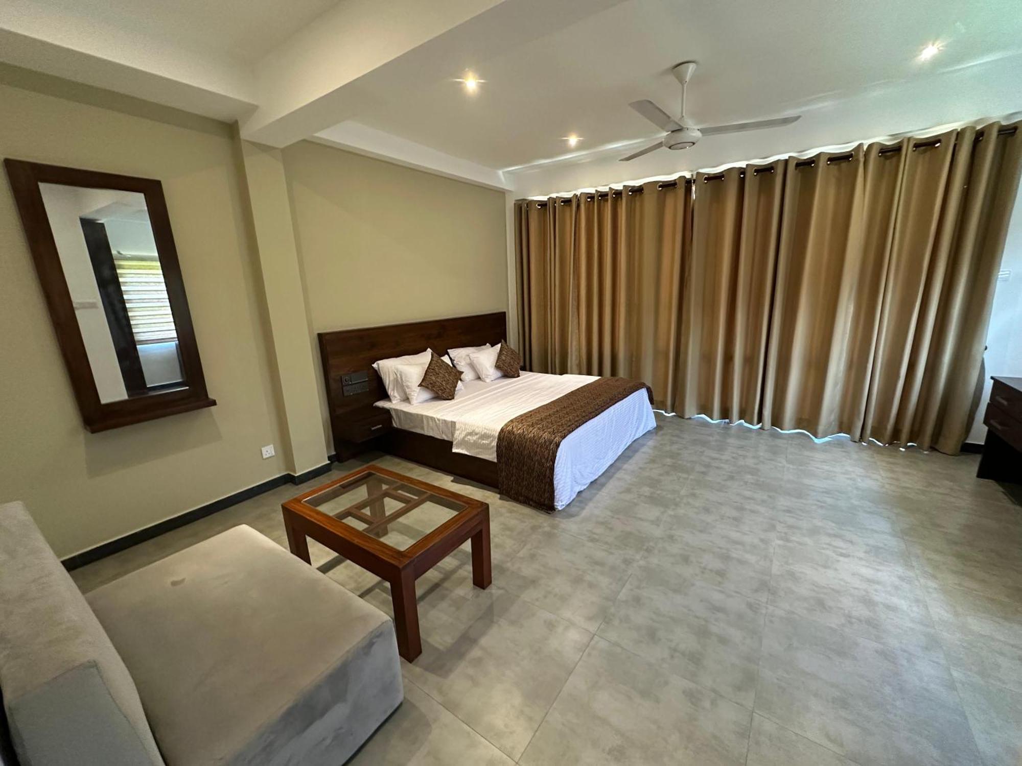 Hotel Cocos Polhena Matara Esterno foto