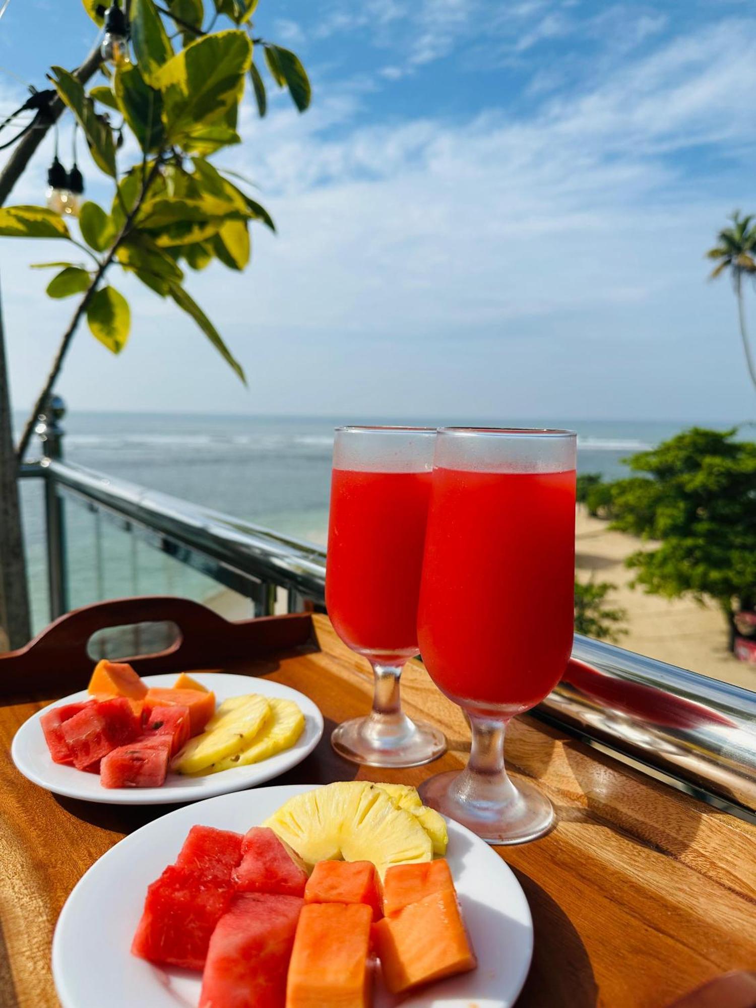 Hotel Cocos Polhena Matara Esterno foto